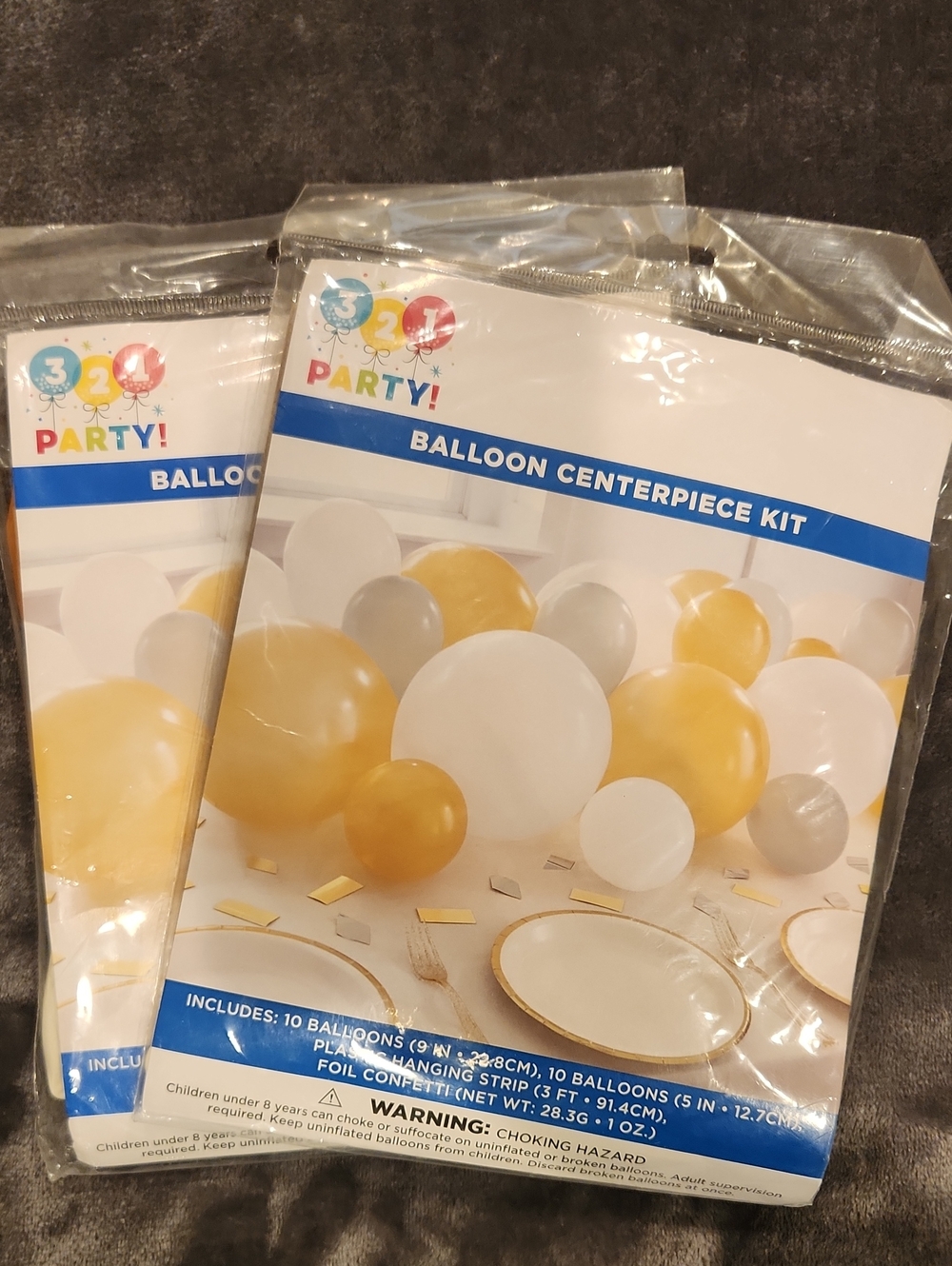 2-- Balloon Centerpiece Kit - White, Gold, Silver